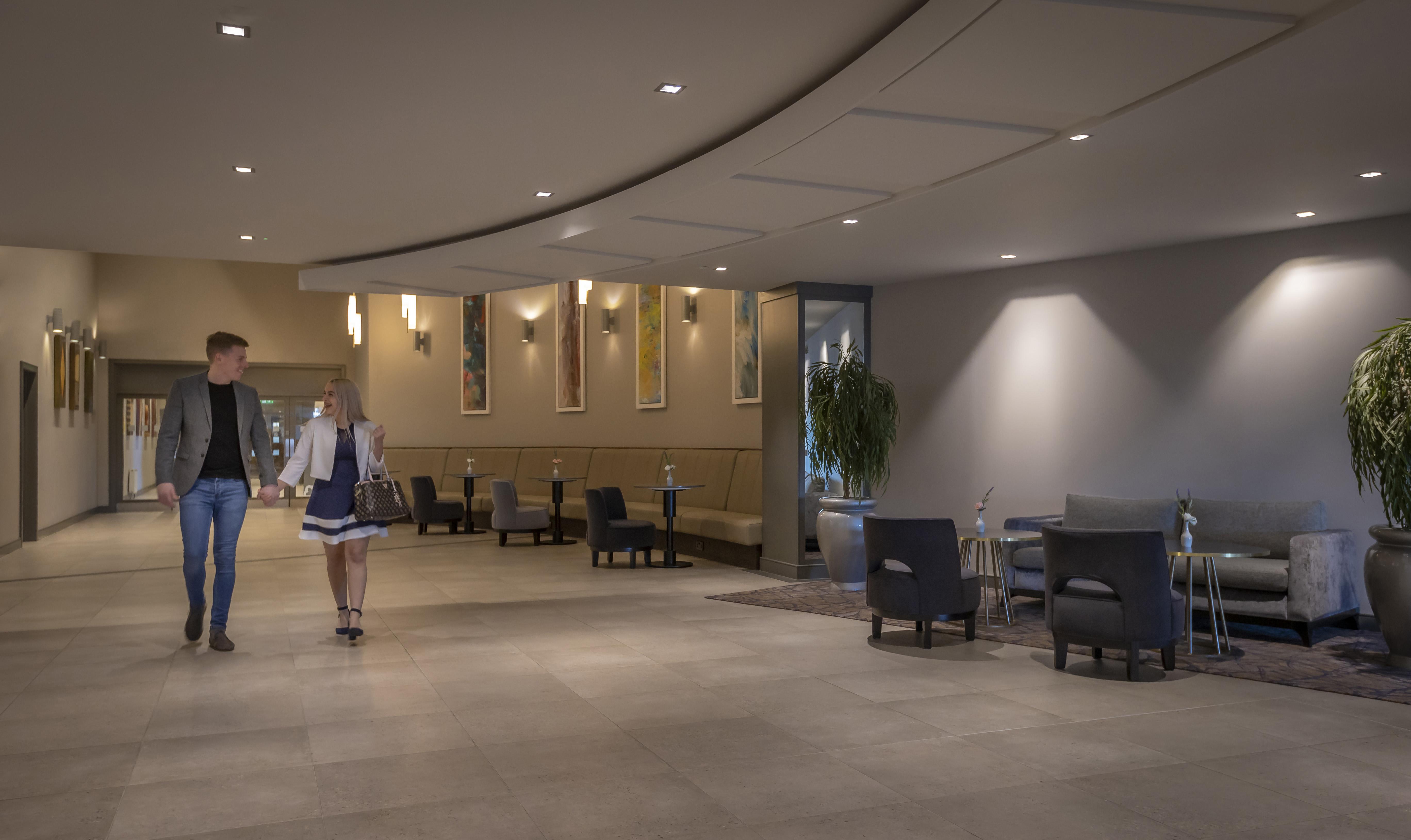 Maldron Hotel Tallaght Exteriör bild